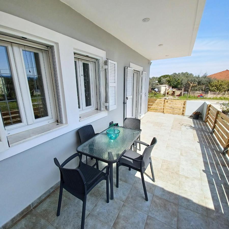 Eleonas Apartment 1, Lygia Лигия Экстерьер фото